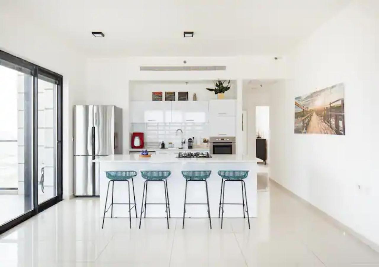 O&O Group- Special Apartment Sea View Luxury Tower บัตยัม ภายนอก รูปภาพ