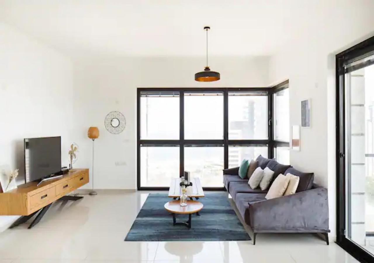 O&O Group- Special Apartment Sea View Luxury Tower บัตยัม ภายนอก รูปภาพ