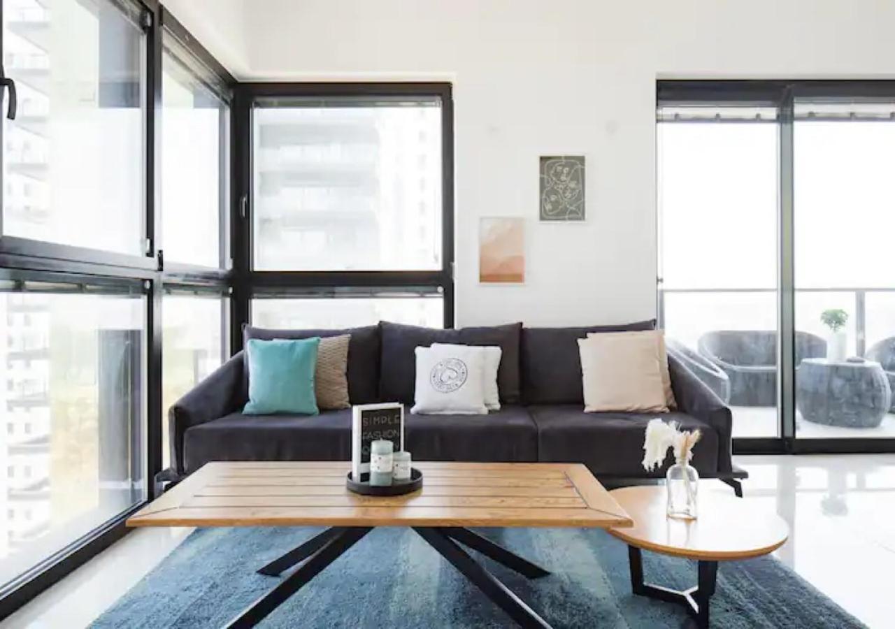 O&O Group- Special Apartment Sea View Luxury Tower บัตยัม ภายนอก รูปภาพ