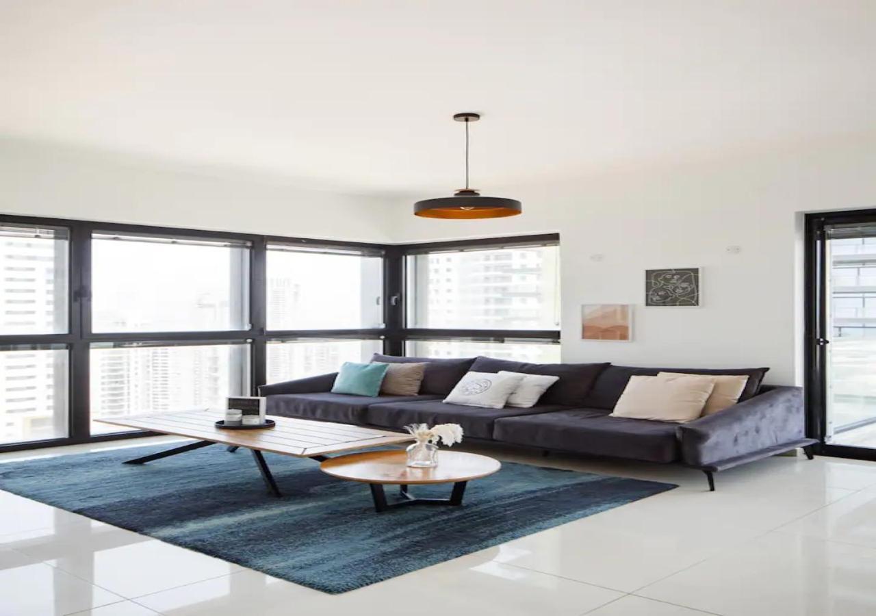 O&O Group- Special Apartment Sea View Luxury Tower บัตยัม ภายนอก รูปภาพ